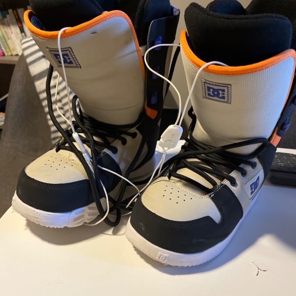 DC Phase Snowboard Boots